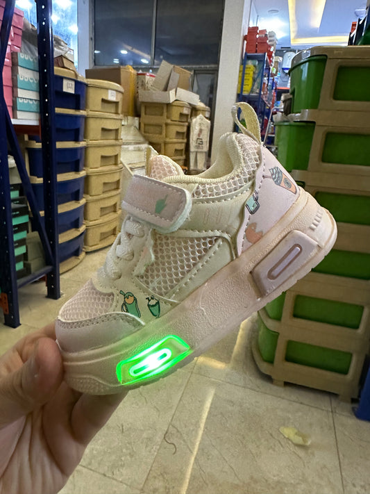 ترينشوز  مضيئ