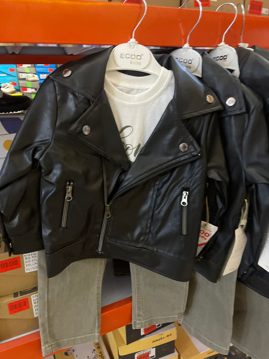 طقم ولادي قمصلة جلد