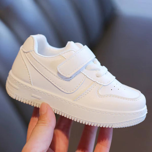 ترينشوز نايك ابيض