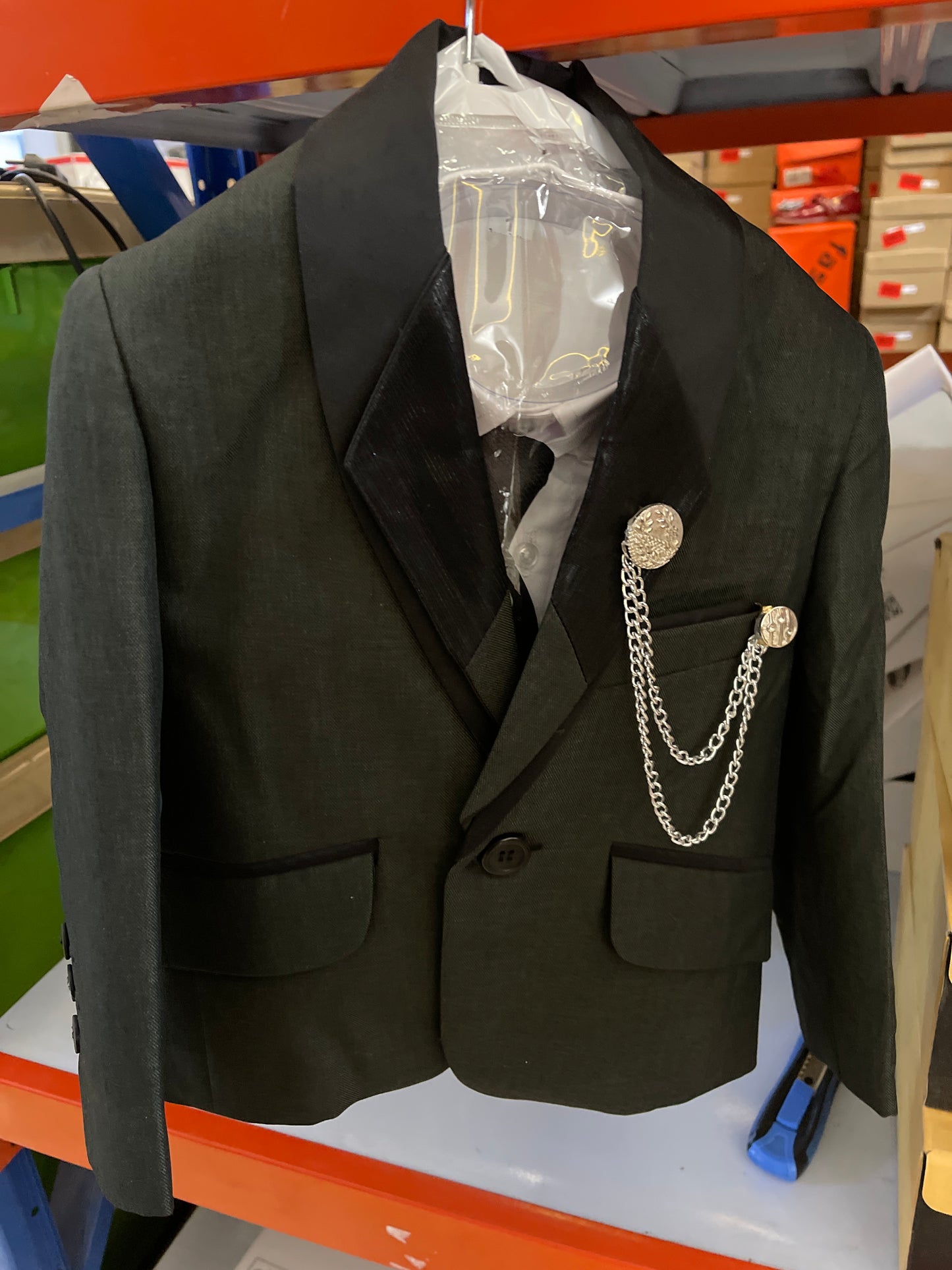 طقم رسمي مناسبات زيتوني