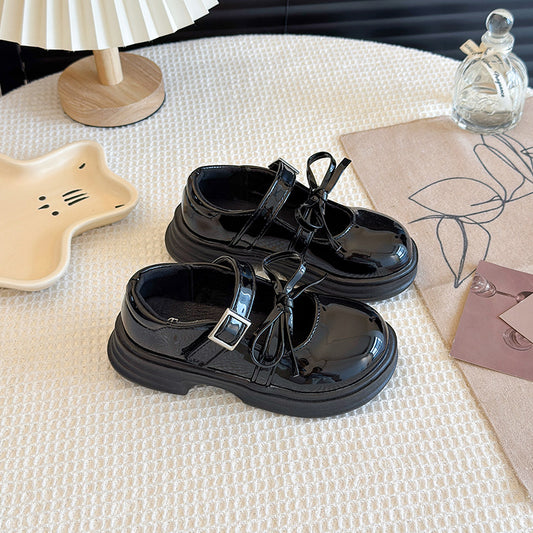 حذاء بناتي اسود