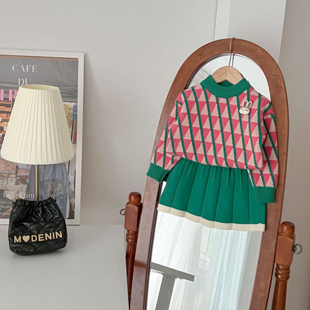 طقم بناتي لونين