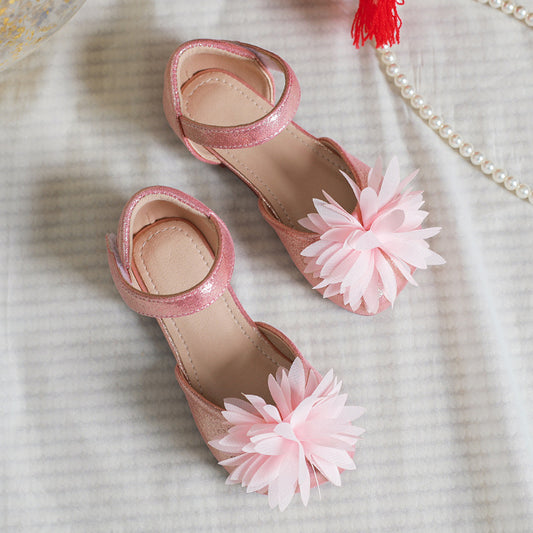 حذاء بناتي وردي